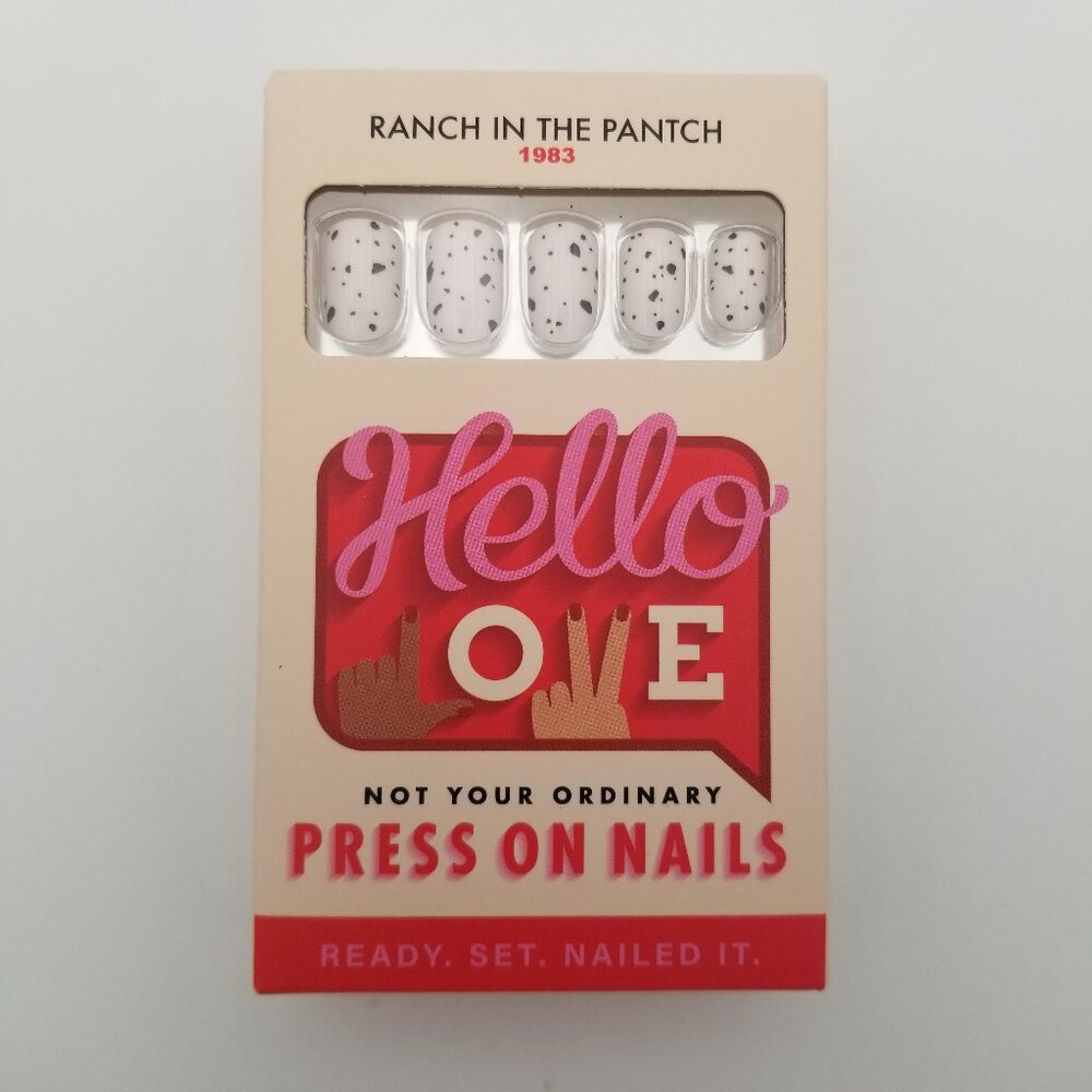 Hello Love Press On Nails ~ Ranch in the Pantch ~ 24 Nails ~ 1983 Collection